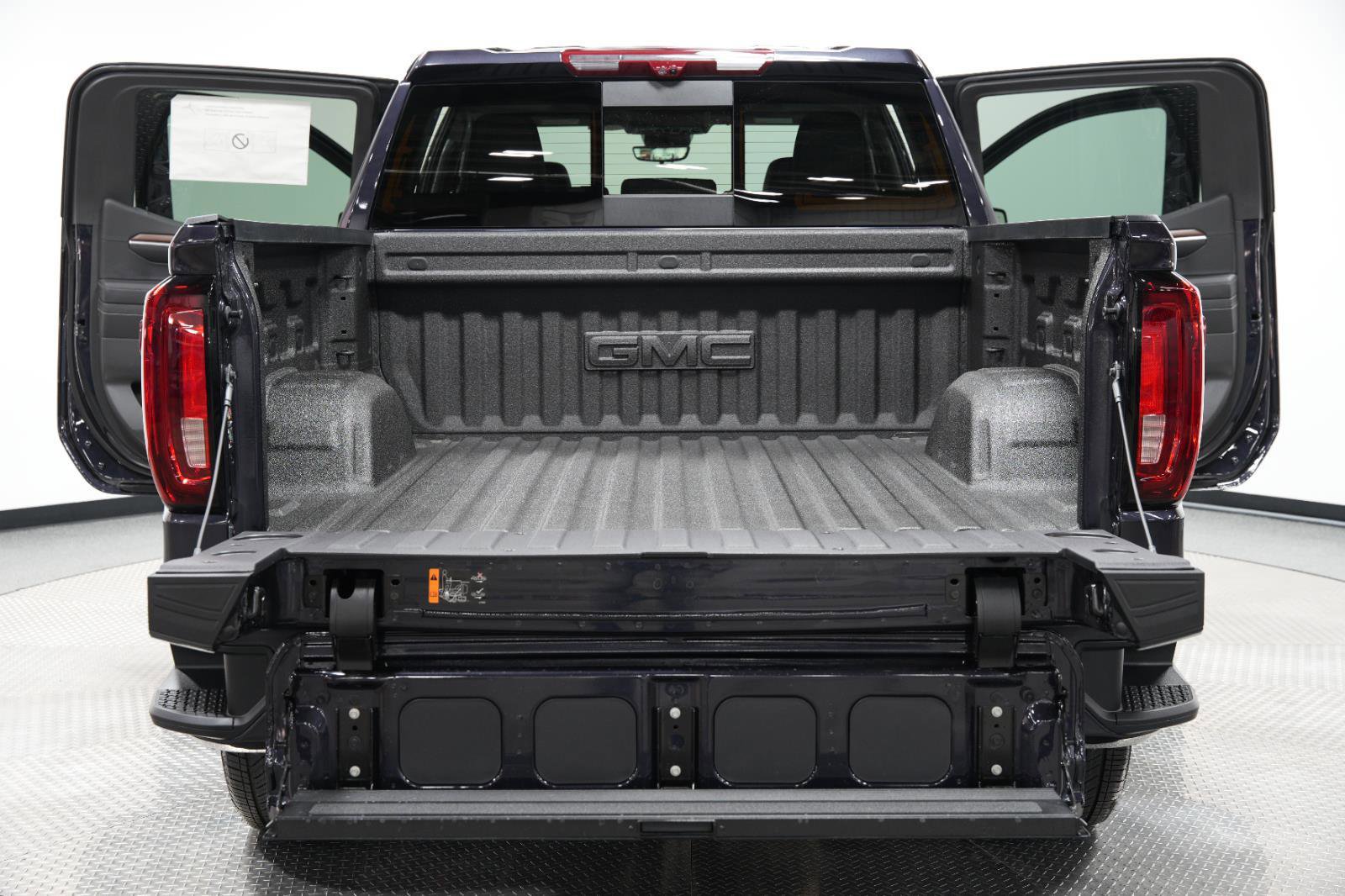 New 2026 GMC Sierra 1500 Denali w/ Denali Reserve Package image 17