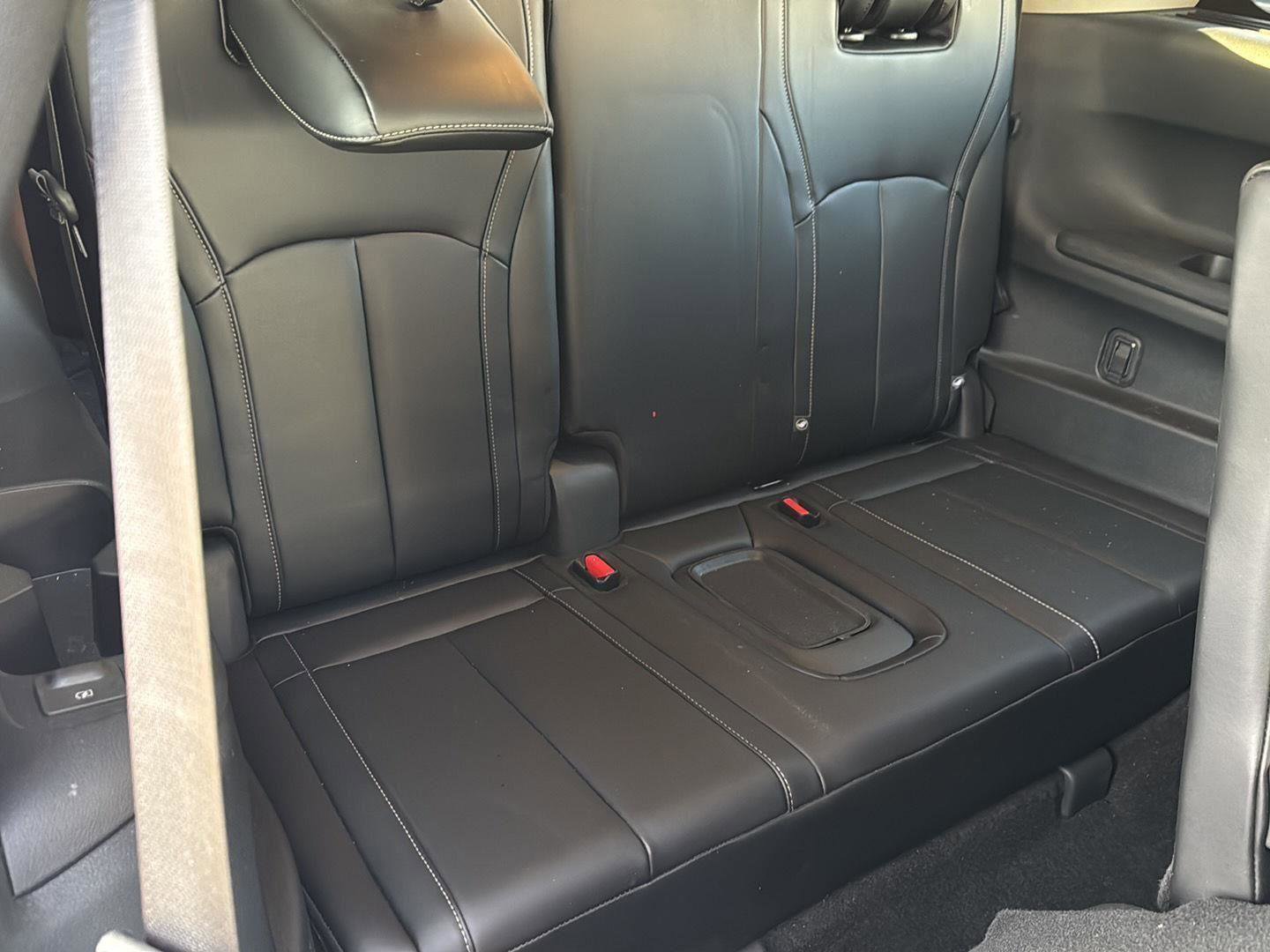 Used 2023 INFINITI QX60 Luxe w/ Cargo Package image 30