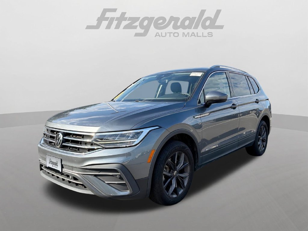 Used 2023 Volkswagen Tiguan SE AWD/4WD image 2