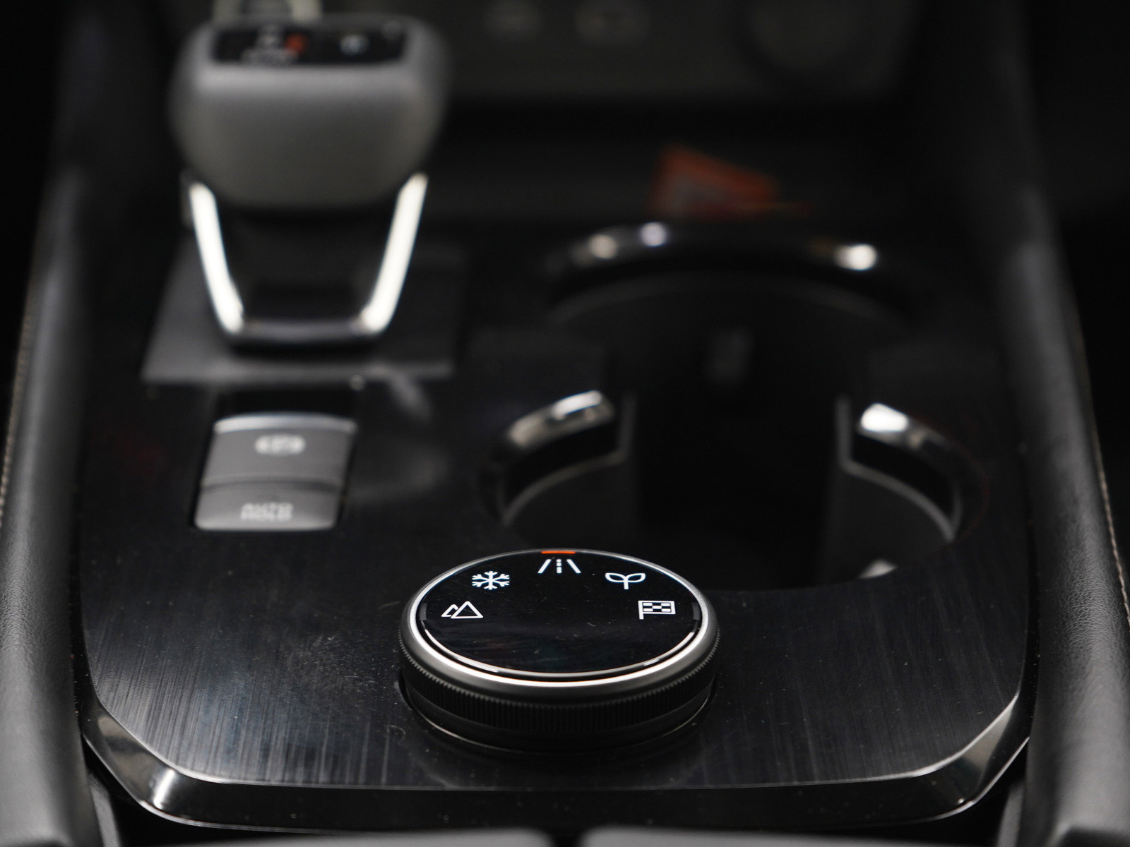 Used 2023 Nissan Rogue SL image 19