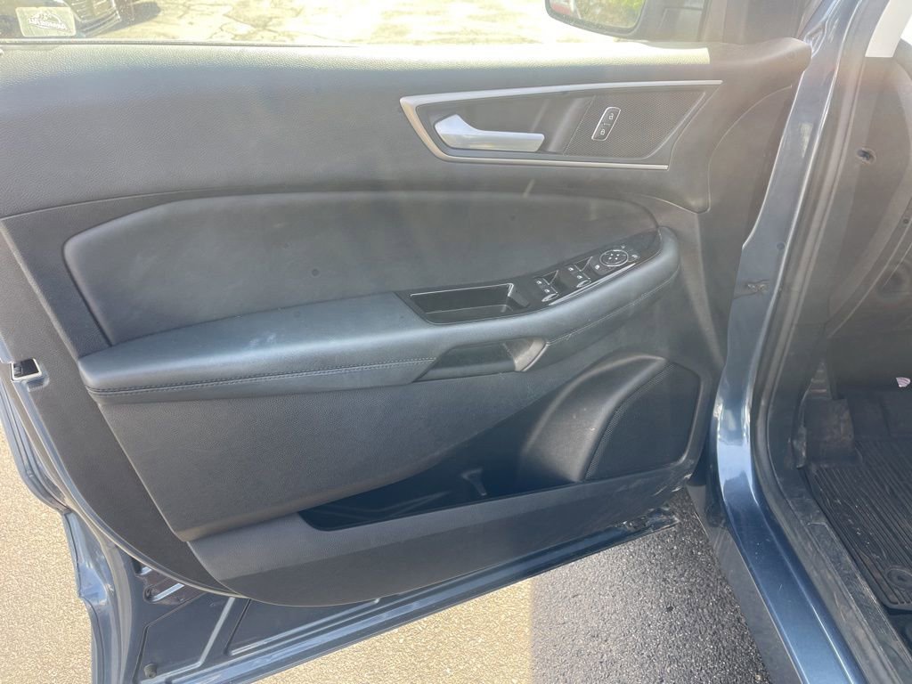 Used 2019 Ford Edge SEL w/ Equipment Group 201A image 13
