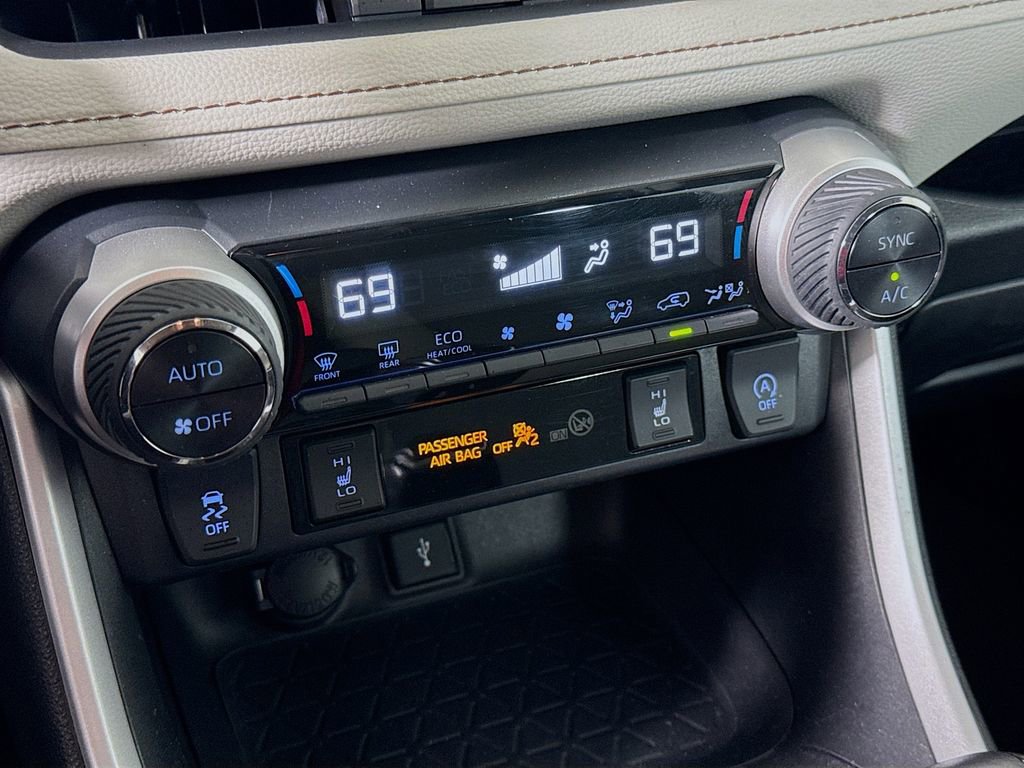 Certified 2020 Toyota RAV4 XLE Premium image 15