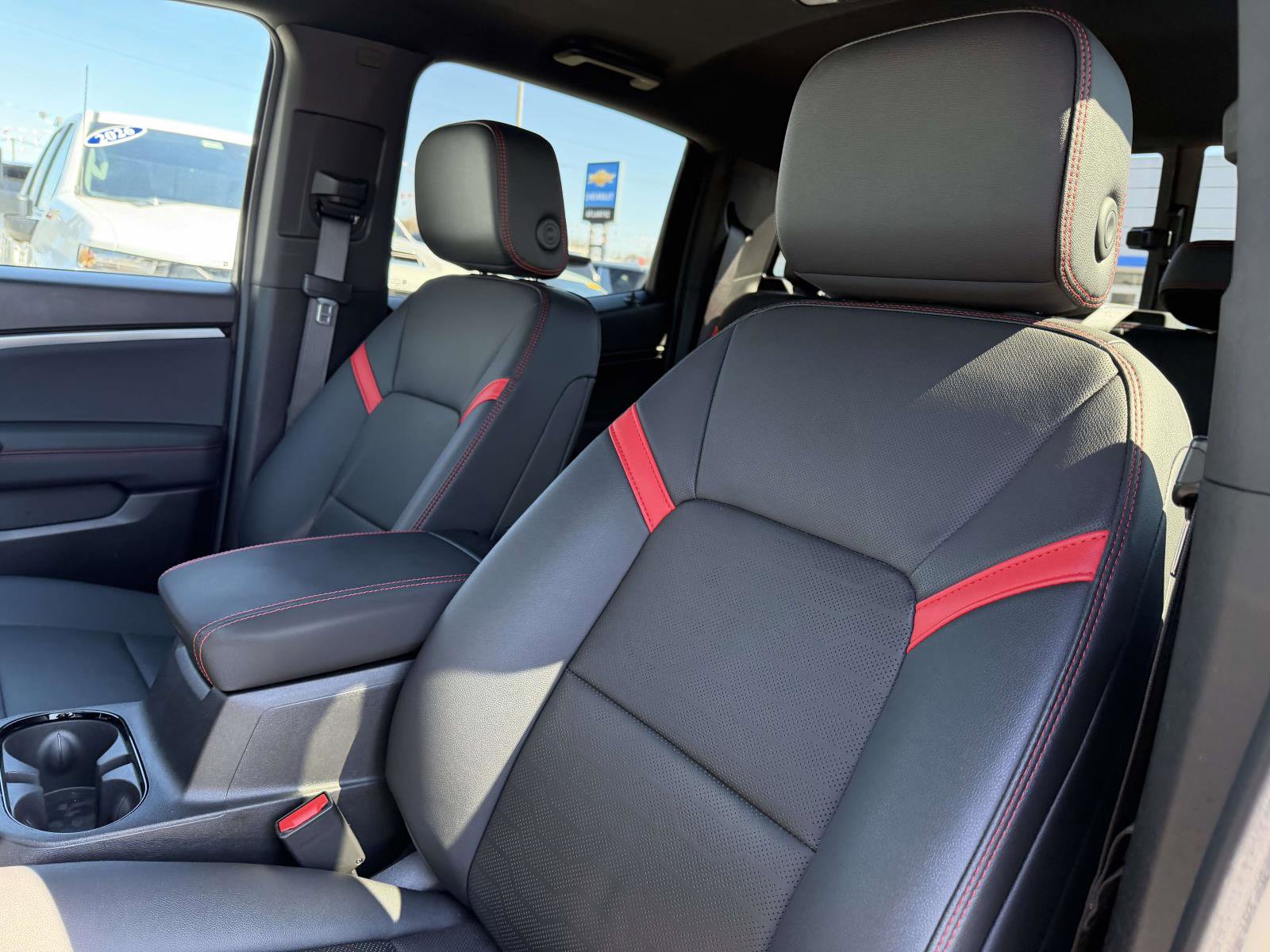 Certified 2024 Chevrolet Colorado Z71 w/ Z71 Convenience Package 2 image 11