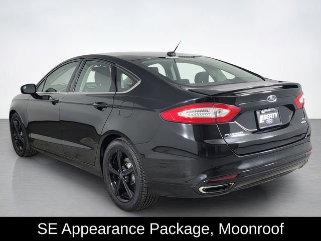 Used 2016 Ford Fusion SE FWD image 5