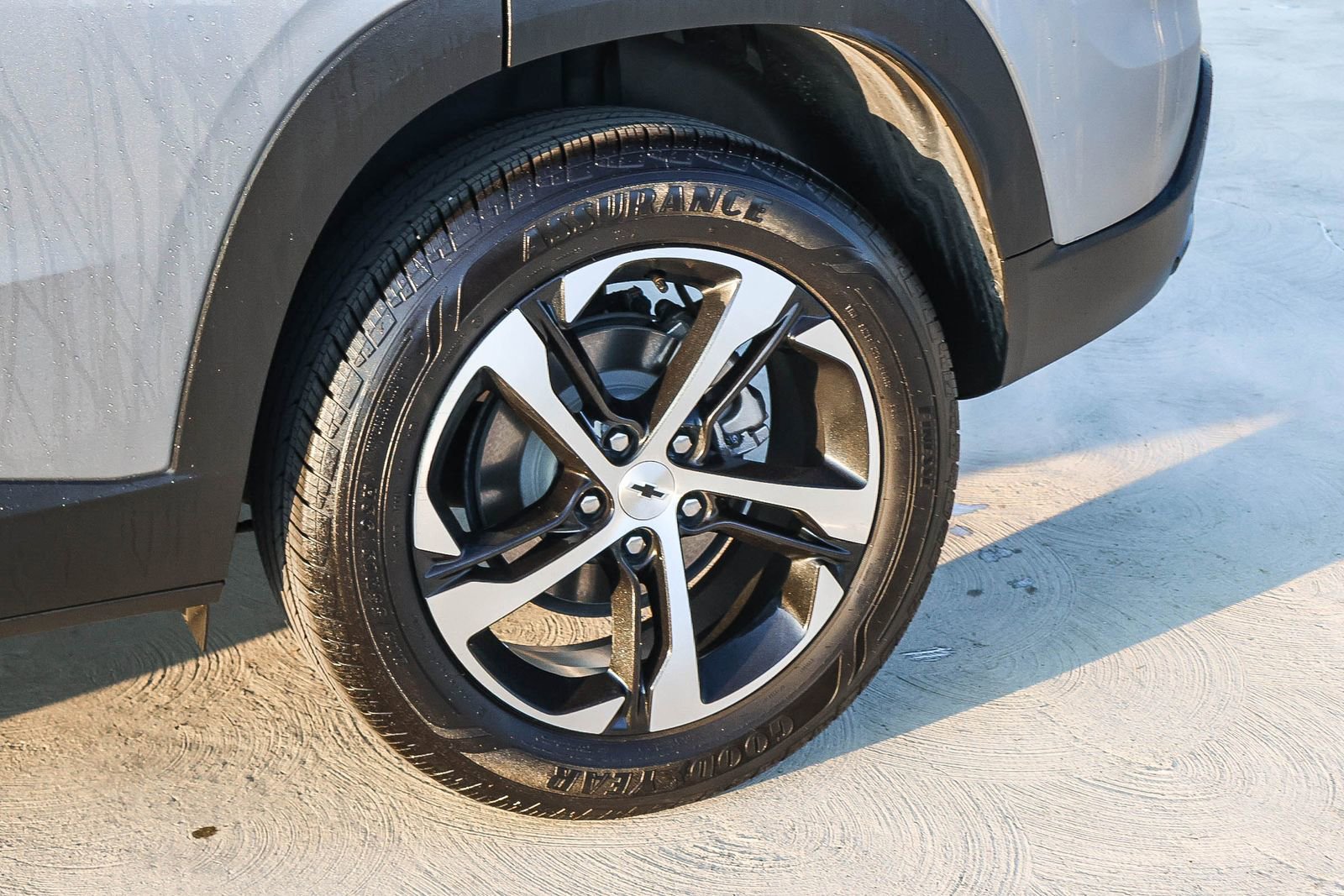 Used 2025 Chevrolet Trax RS image 10