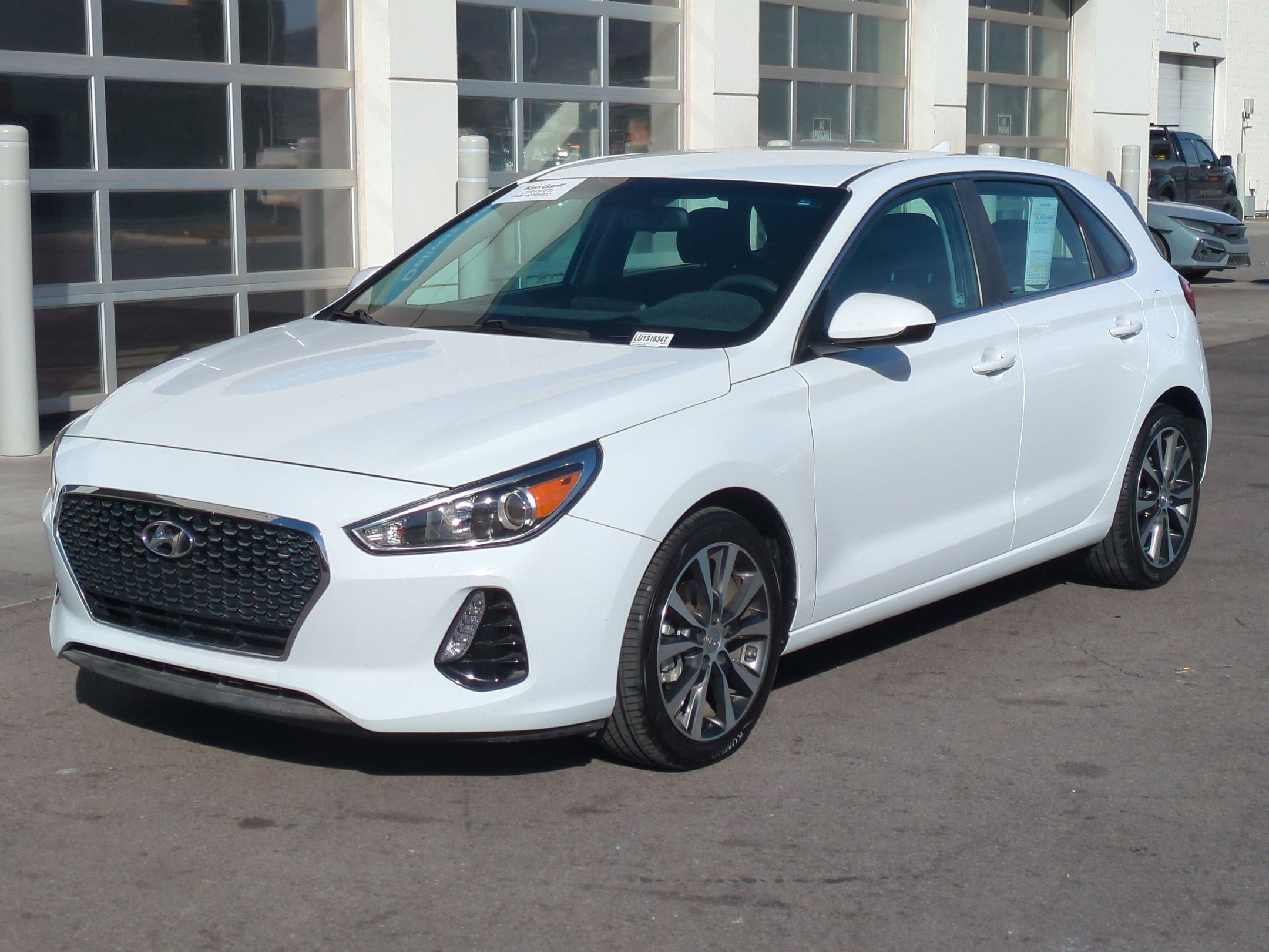 Used 2020 Hyundai Elantra GT image 11