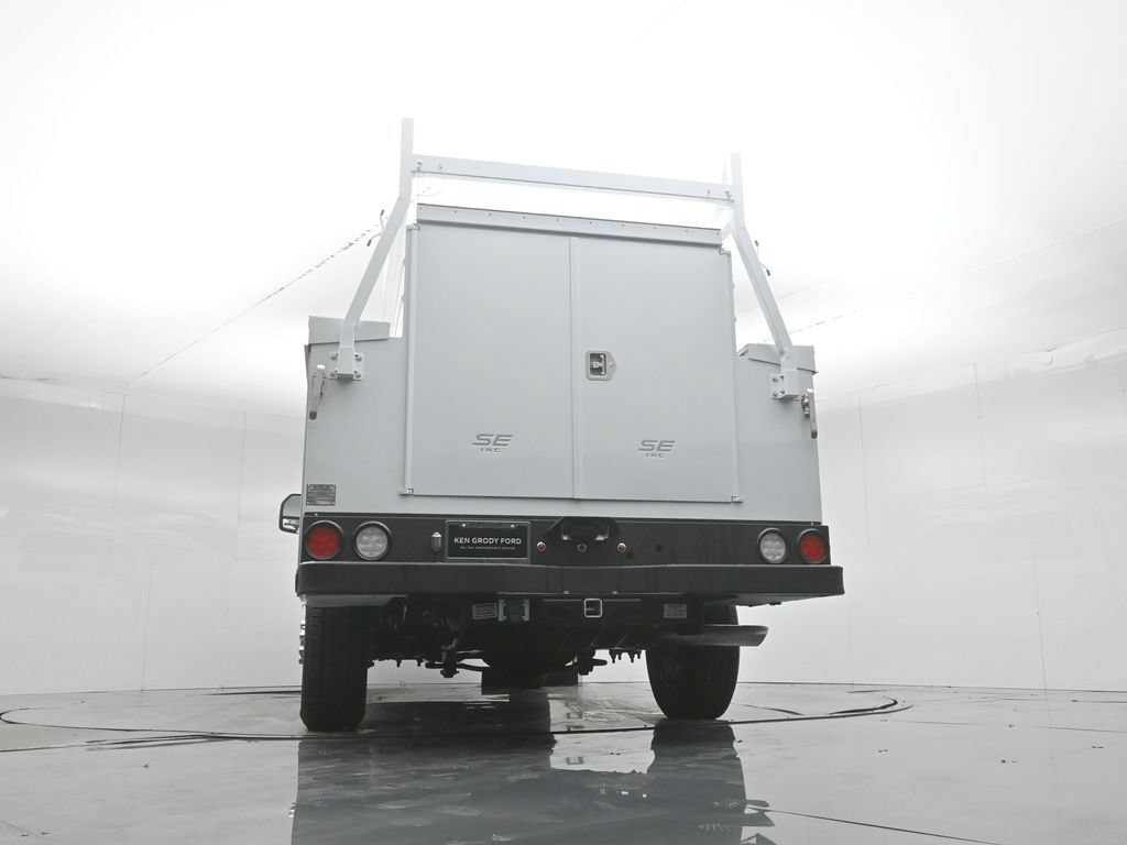 New 2026 Ford F350 XL w/ XL Chrome Package RWD image 50