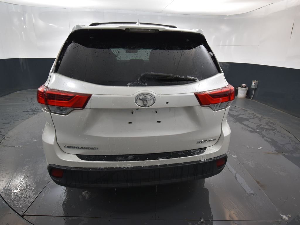 Used 2019 Toyota Highlander XLE image 8