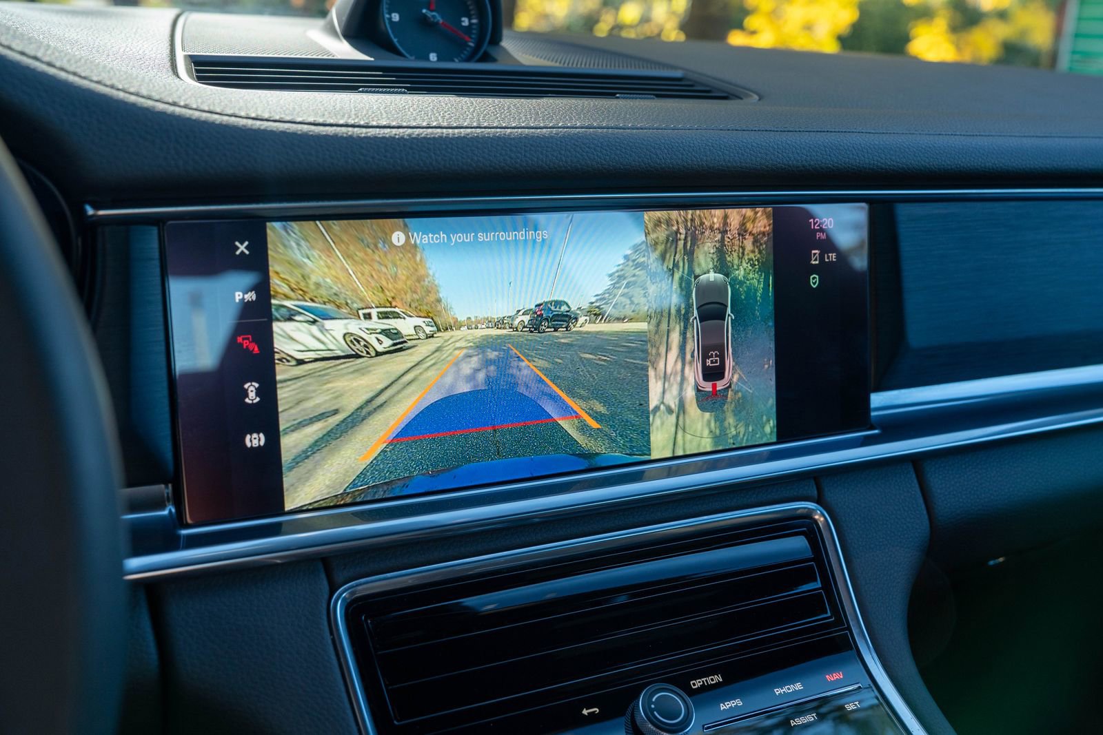 Certified 2023 Porsche Panamera Platinum Edition image 29