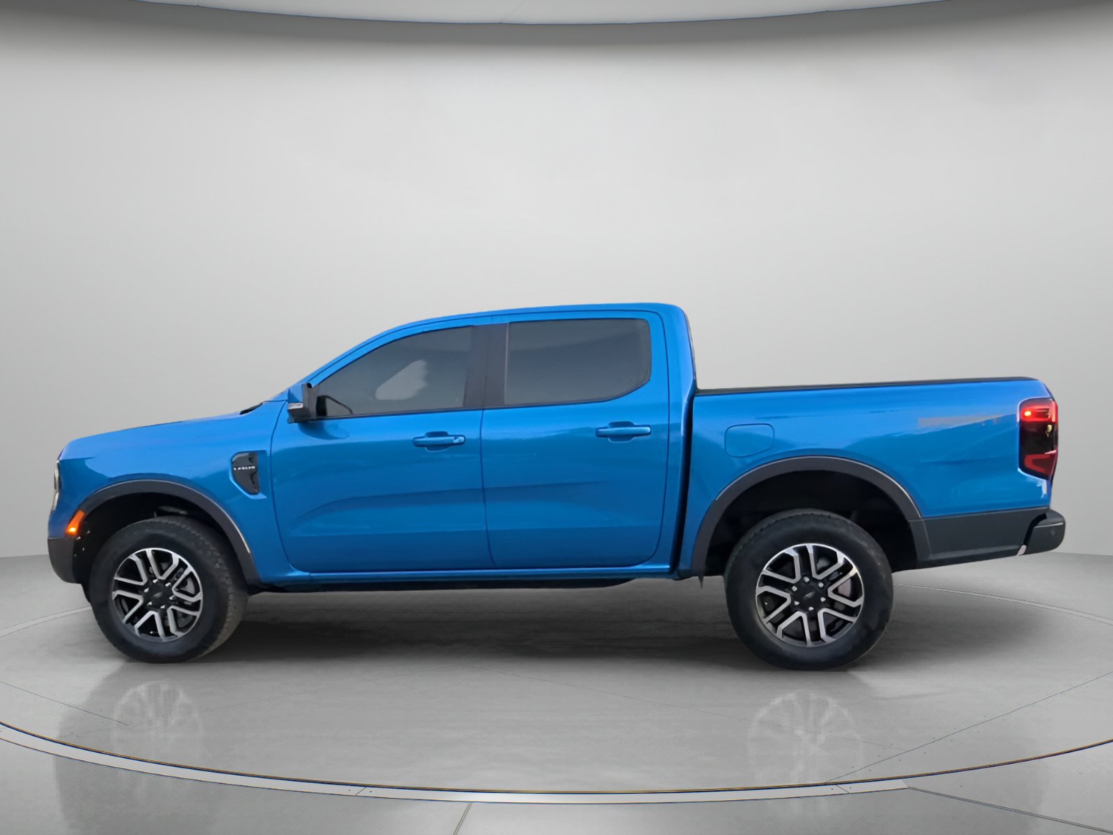 Used 2024 Ford Ranger Lariat w/ Trailer Tow Package RWD image 14