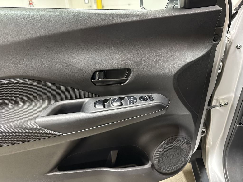 Used 2020 Nissan Kicks S FWD image 20