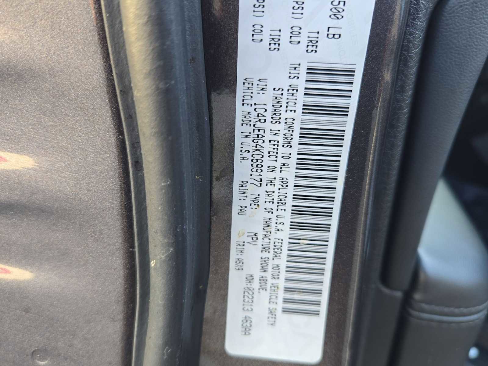 Used 2019 Jeep Grand Cherokee Laredo image 32