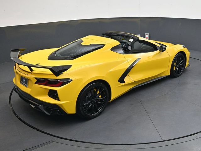 Used 2025 Chevrolet Corvette Stingray Premium Cpe w/ Z51 Performance Package RWD image 30