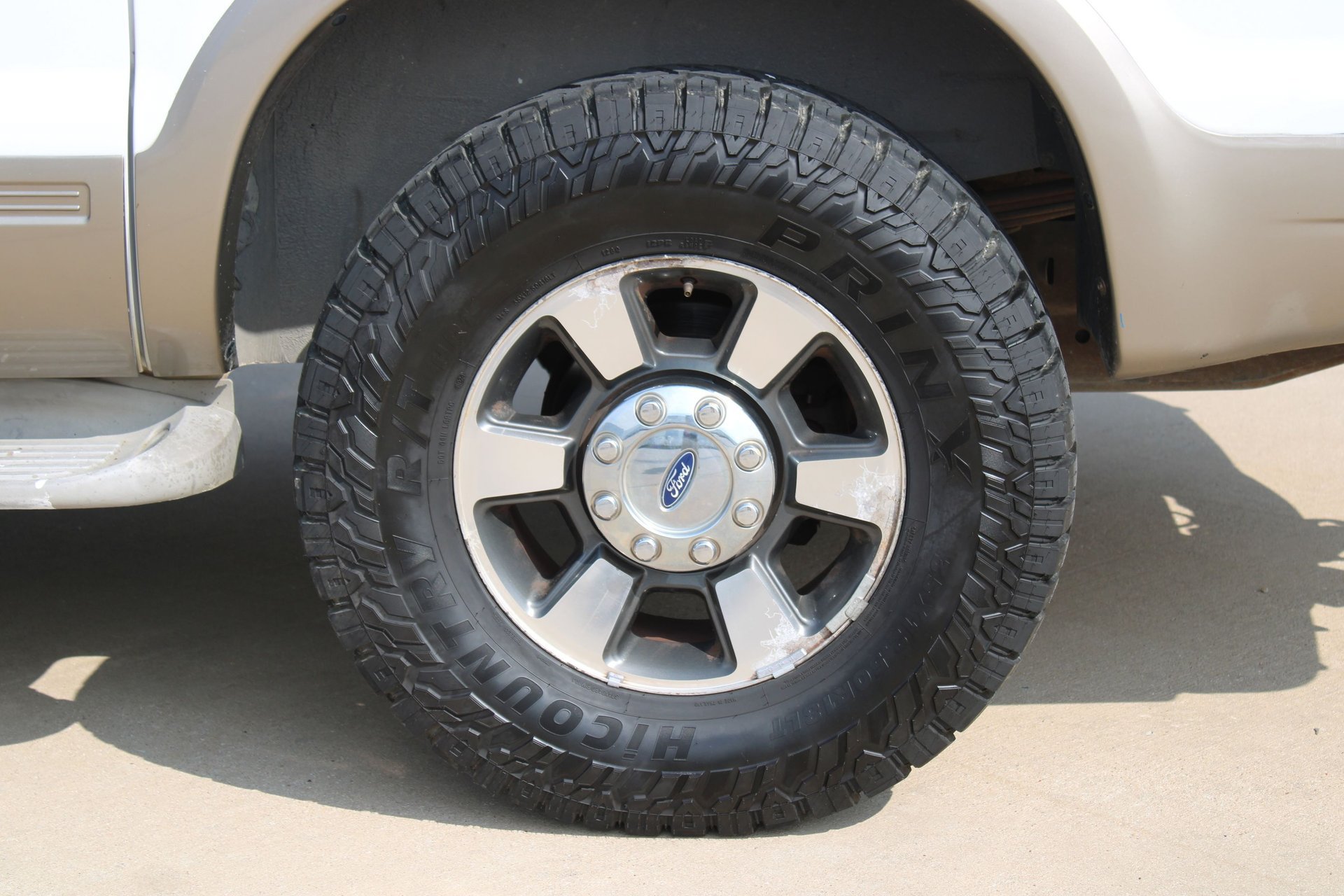 Used 2005 Ford Excursion Eddie Bauer RWD image 30