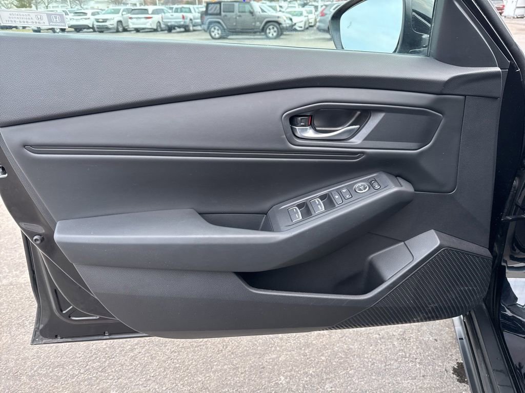 Used 2024 Honda Accord EX image 29