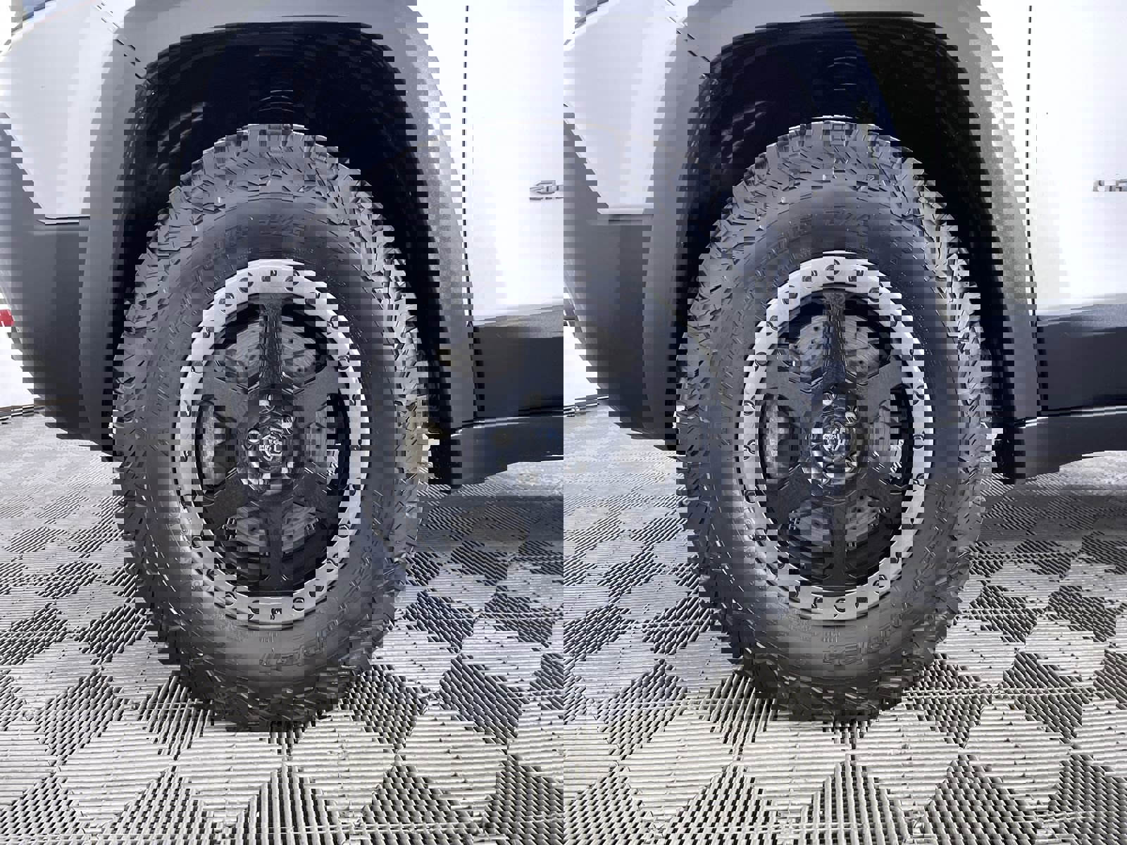 Used 2019 Jeep Cherokee Trailhawk image 26