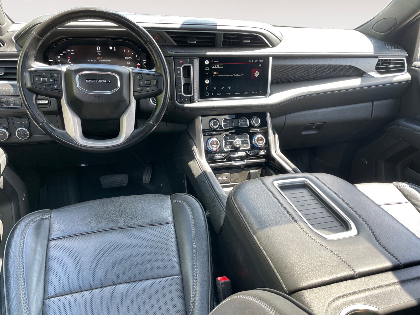 Used 2022 GMC Yukon Denali AWD/4WD image 12