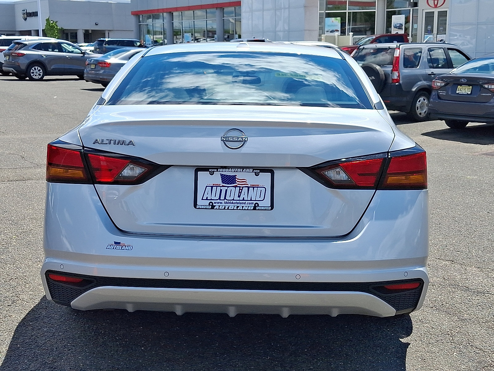 Used 2025 Nissan Altima 2.5 S FWD image 6
