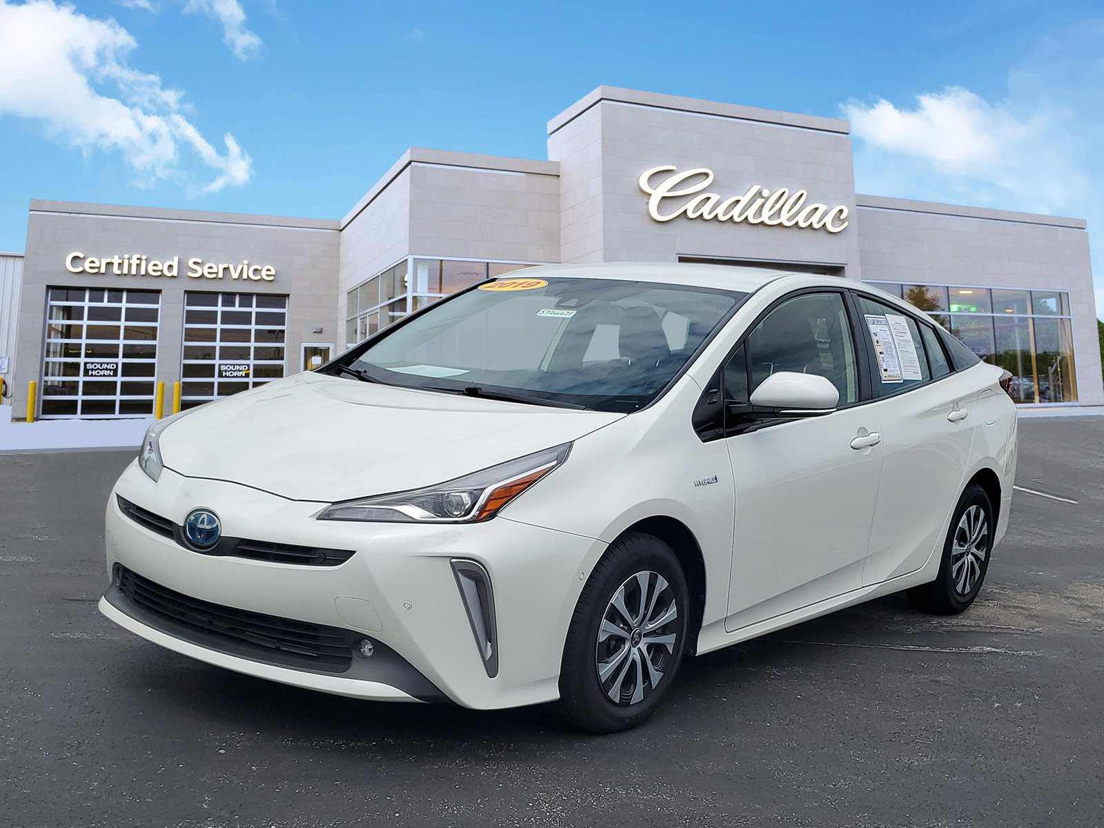 Used 2019 Toyota Prius XLE AWD/4WD video 1