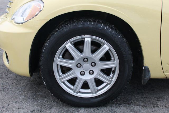 Used 2007 Chrysler PT Cruiser Touring w/ Fleet Value Group I image 29