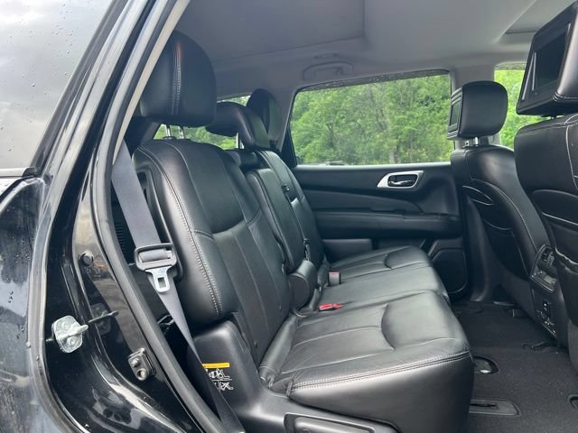 Used 2013 Nissan Pathfinder Platinum w/ Platinum Premium Pkg AWD/4WD image 14