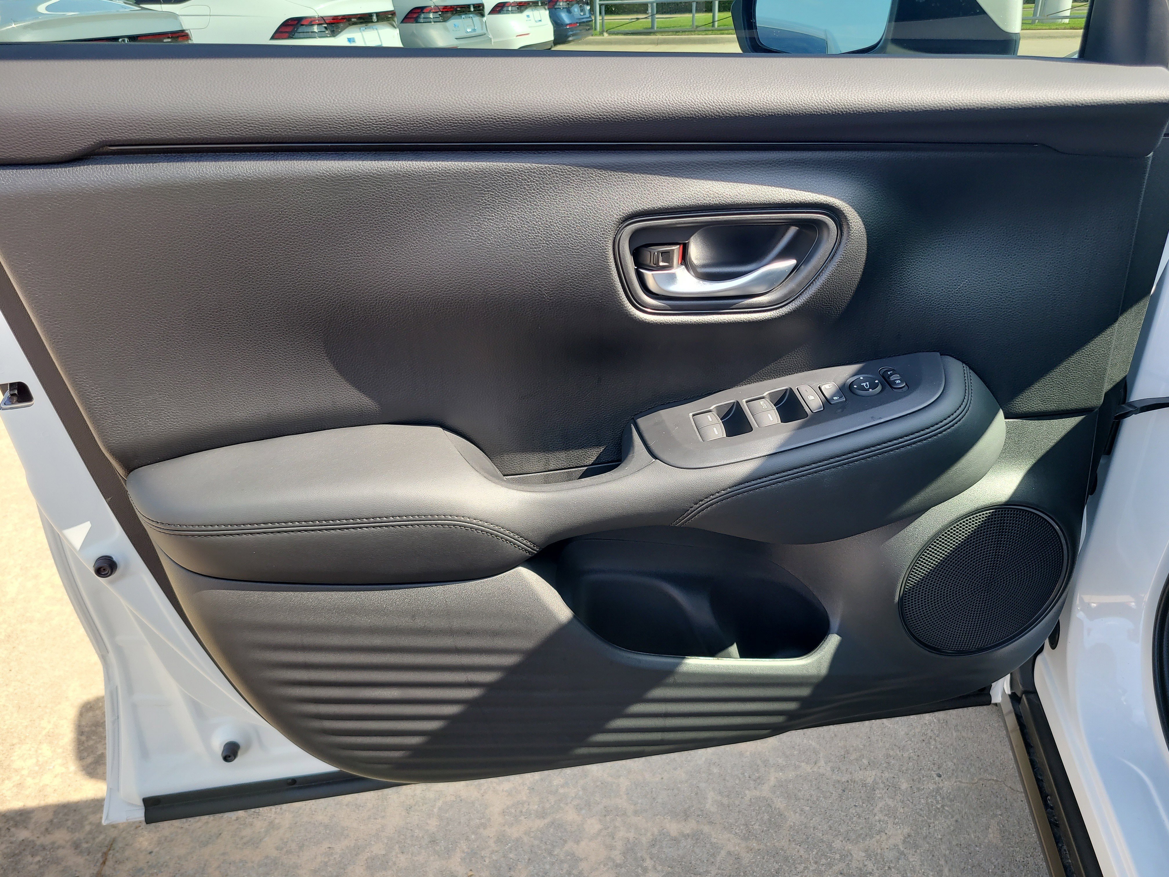 New 2027 Honda HR-V LX image 13