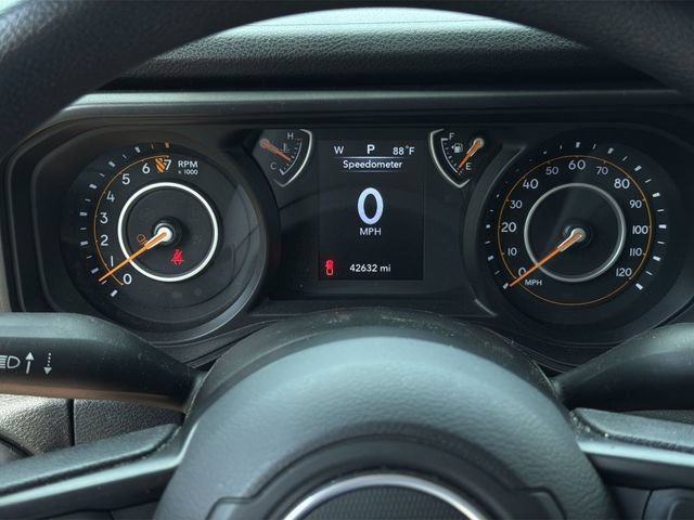 Used 2024 Jeep Gladiator Sport AWD/4WD image 24