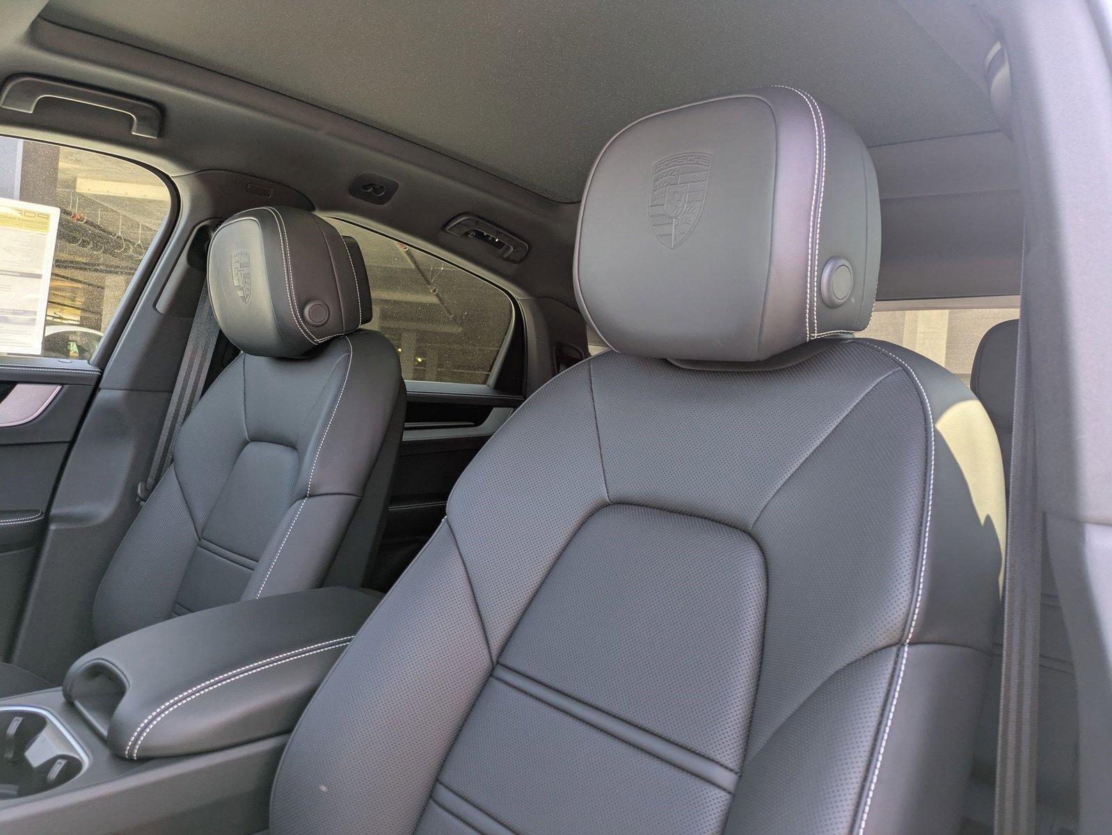 New 2025 Porsche Cayenne E-Hybrid image 5