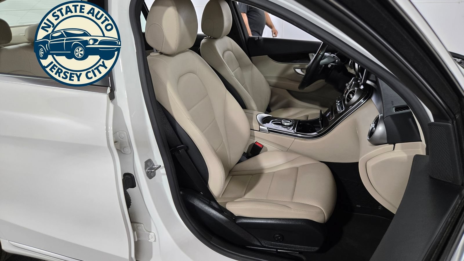 Used 2017 Mercedes-Benz C 300 4MATIC Sedan w/ Premium 1 Package image 34