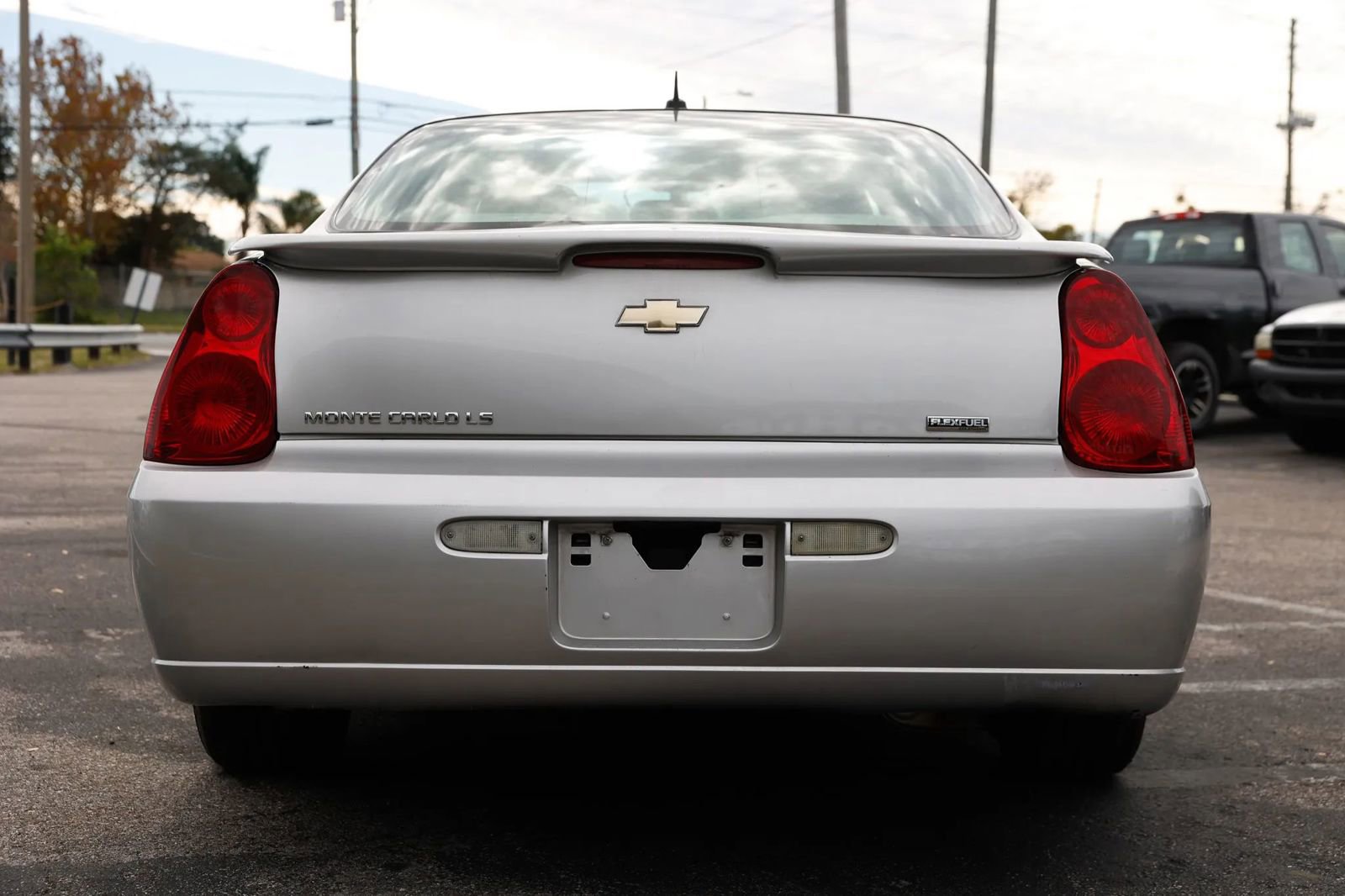 Used 2007 Chevrolet Monte Carlo LS image 4