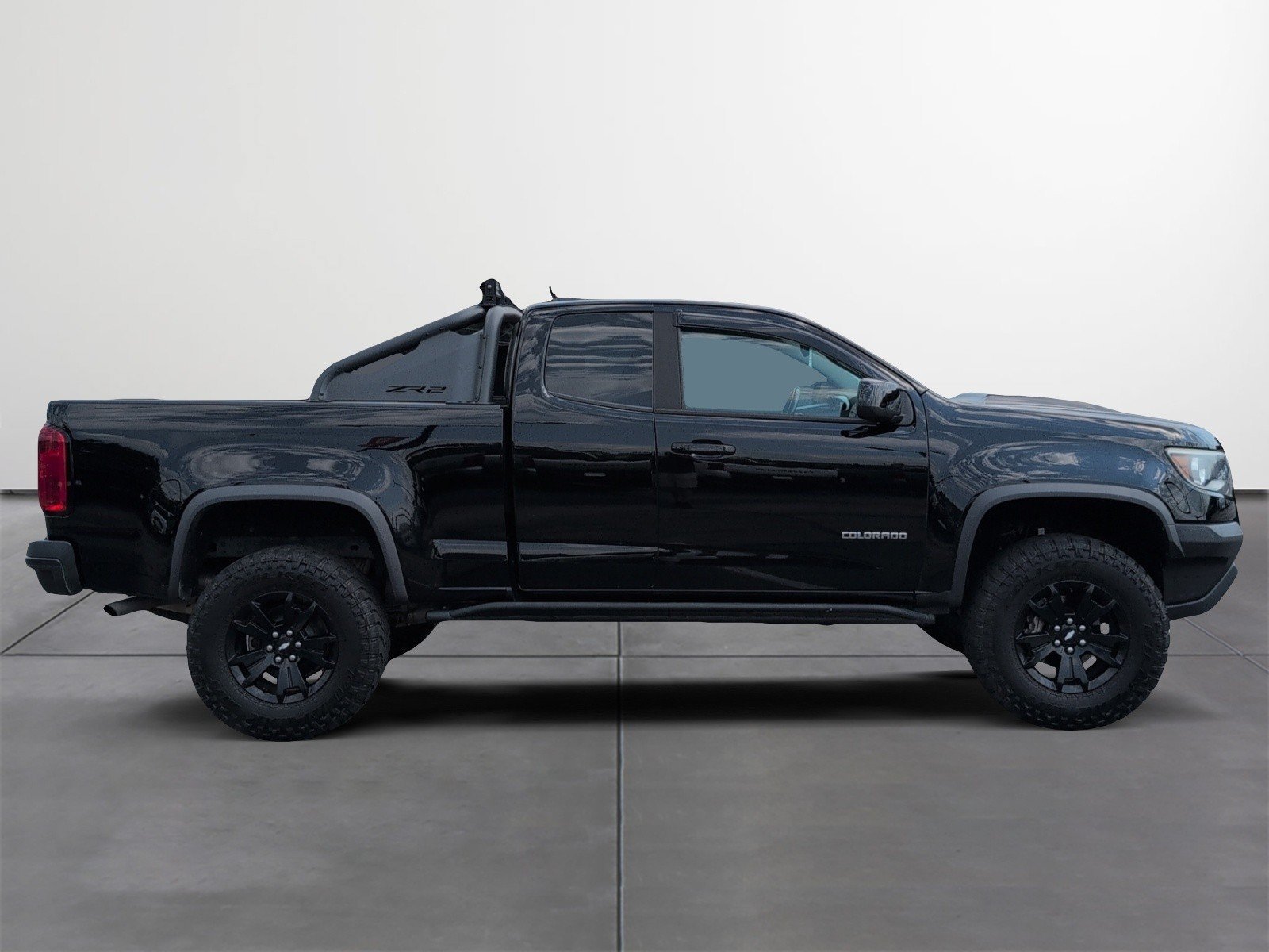 Used 2018 Chevrolet Colorado ZR2 w/ ZR2 Midnight Special Edition AWD/4WD image 6