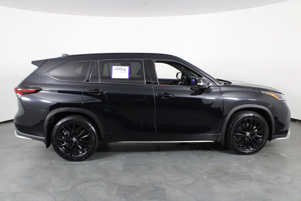 Used 2024 Toyota Highlander XSE FWD image 11