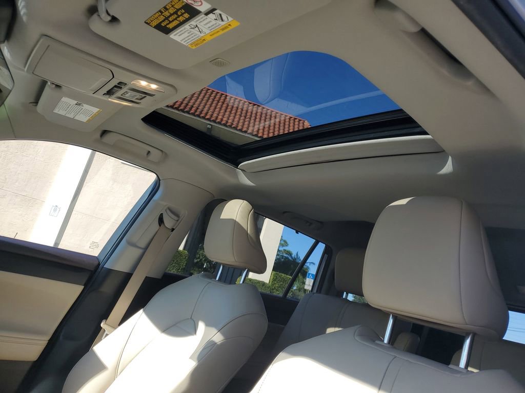 Used 2022 Toyota Highlander XLE image 28