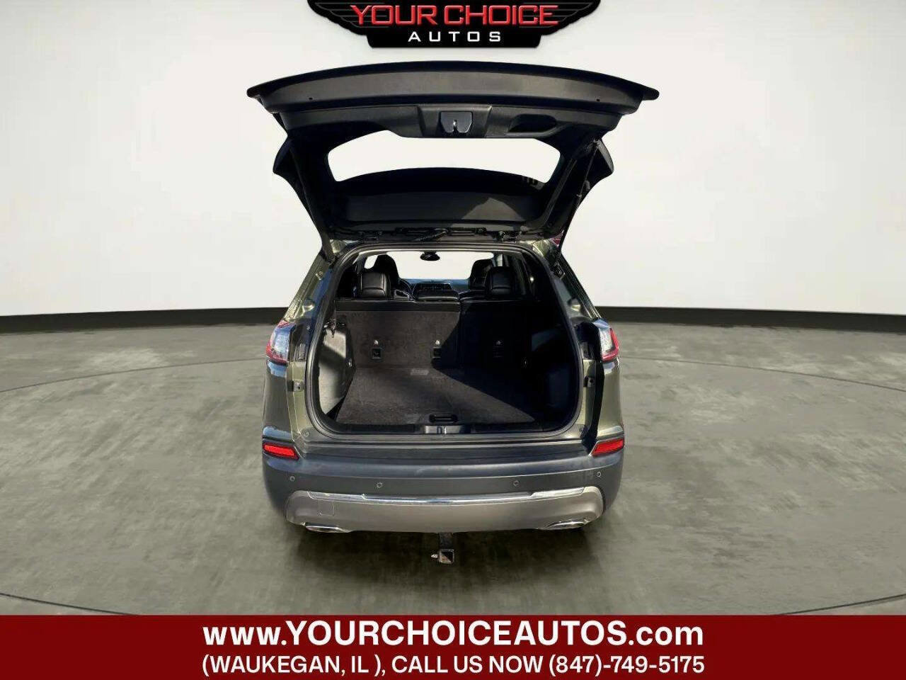 Used 2019 Jeep Cherokee Limited image 30