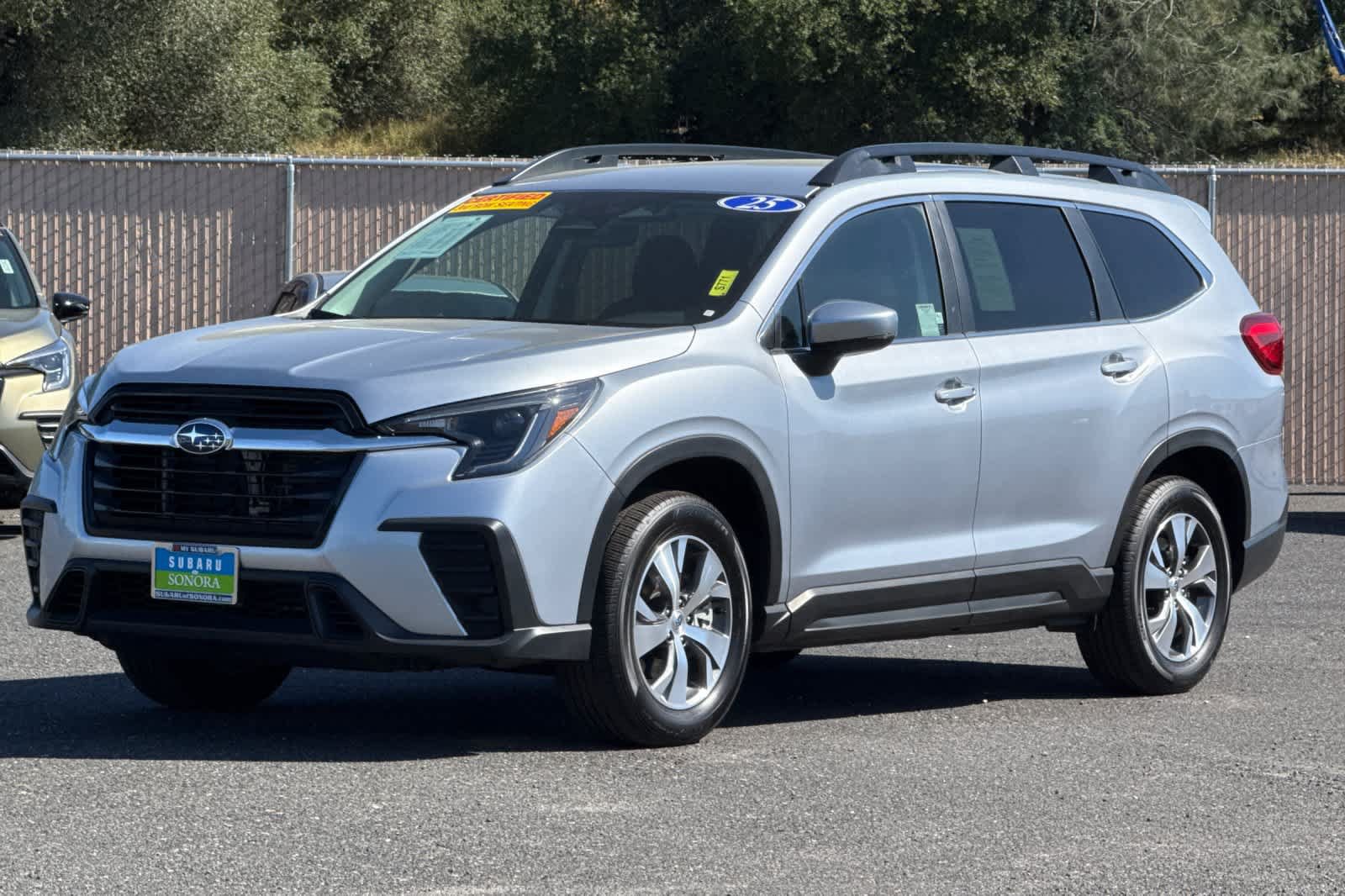 Used 2025 Subaru Ascent Premium AWD/4WD image 7