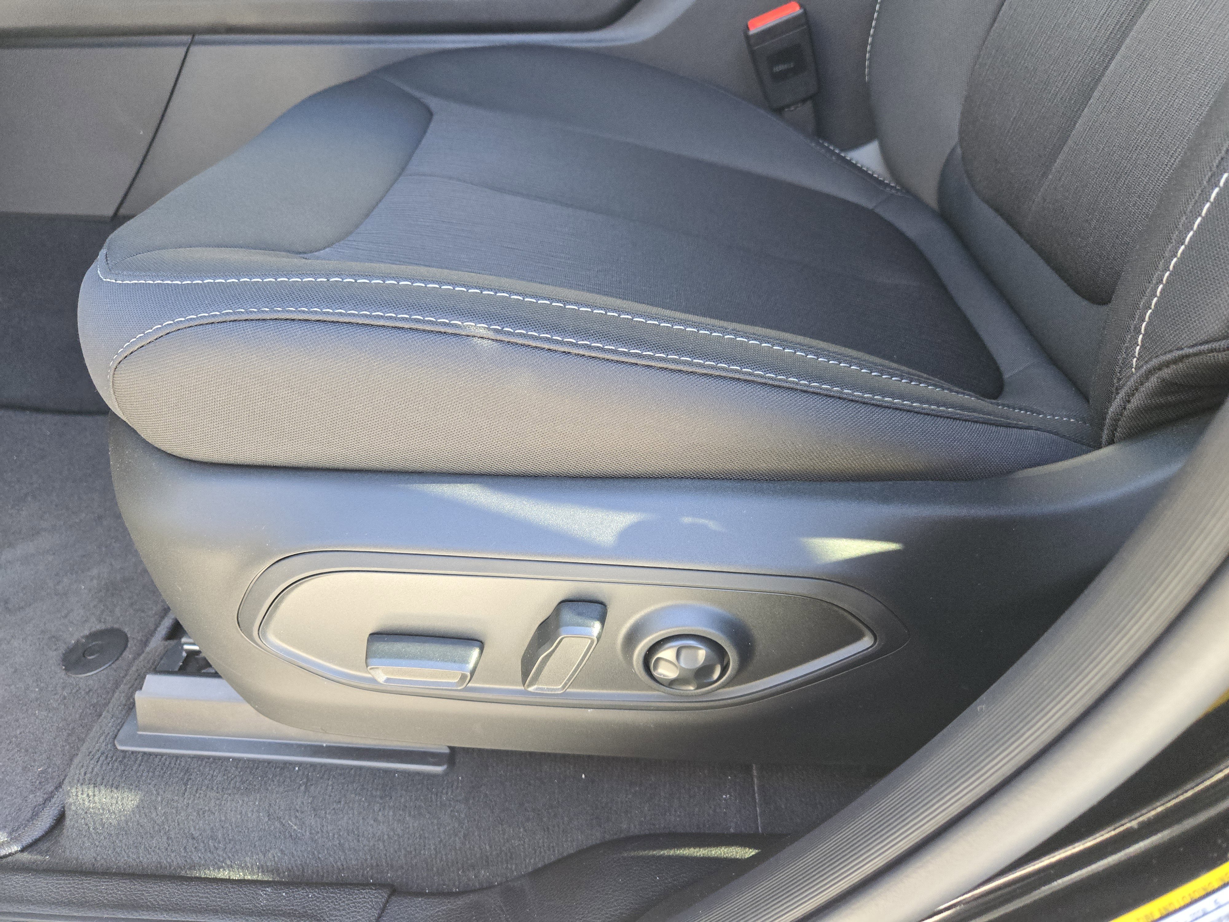 New 2026 Jeep Grand Cherokee Laredo X image 19