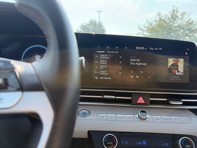 Used 2025 Hyundai Elantra Limited FWD image 28