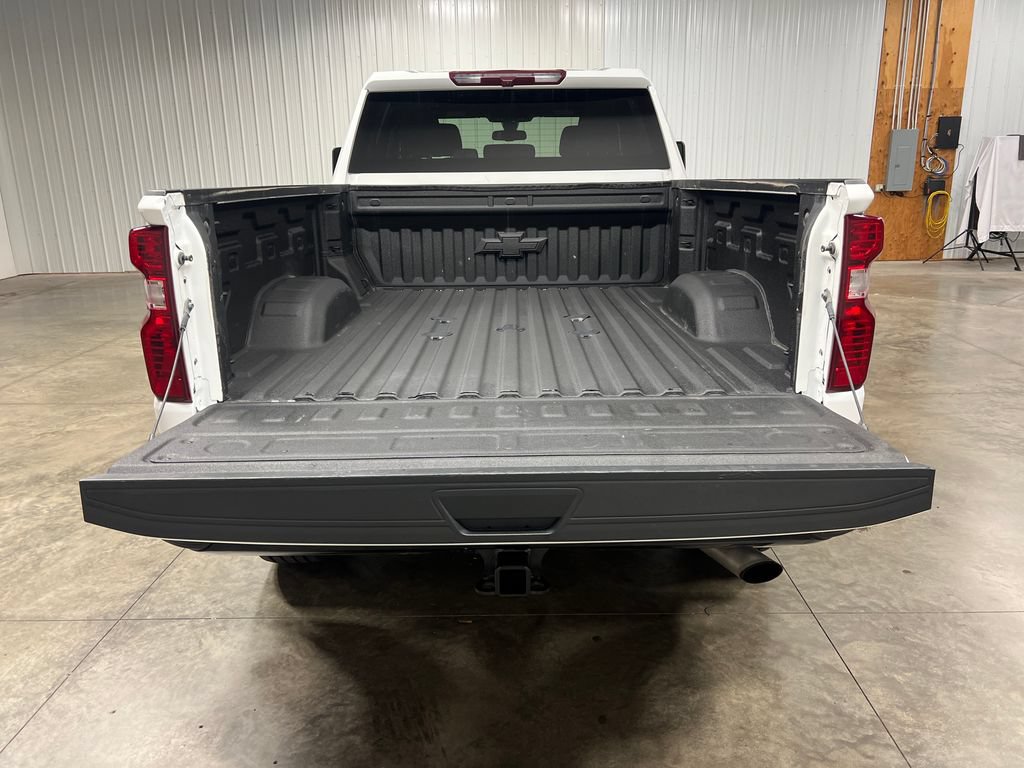 Certified 2022 Chevrolet Silverado 2500 Custom w/ Gooseneck/5TH Wheel Package AWD/4WD image 12