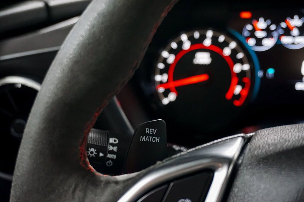 Used 2018 Chevrolet Camaro ZL1 image 60