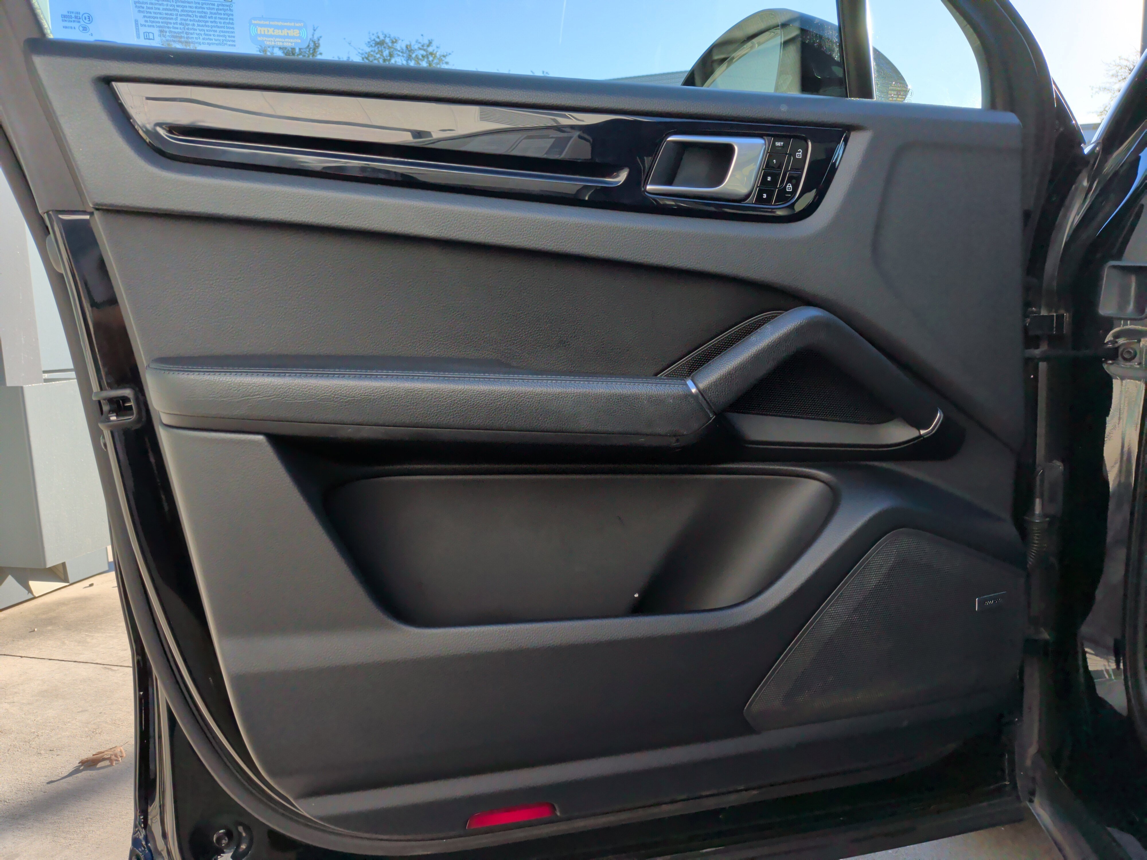 Used 2021 Porsche Cayenne Coupe image 14