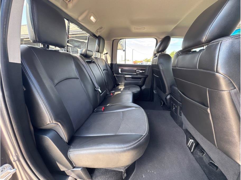 Used 2014 RAM 1500 Laramie w/ Convenience Group AWD/4WD image 29