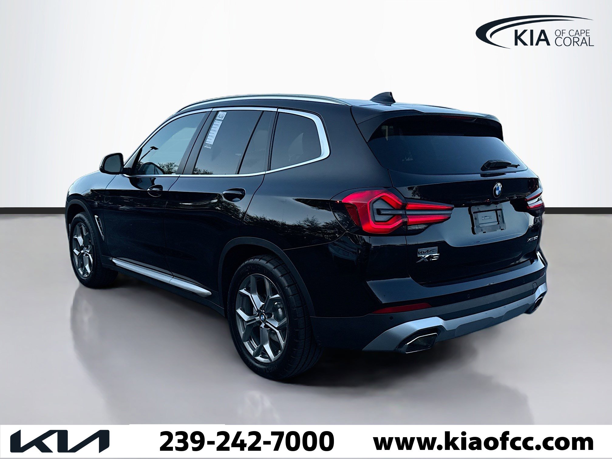 Used 2024 BMW X3 xDrive30i image 3