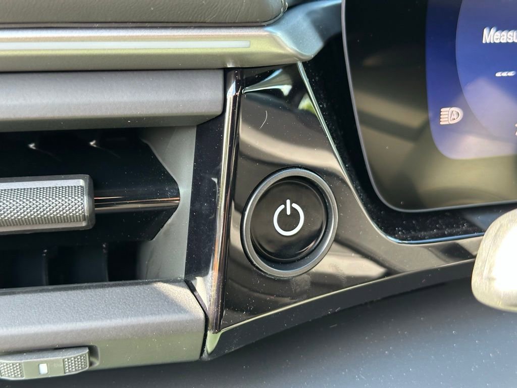New 2026 Porsche Macan 4 Electric AWD/4WD image 33
