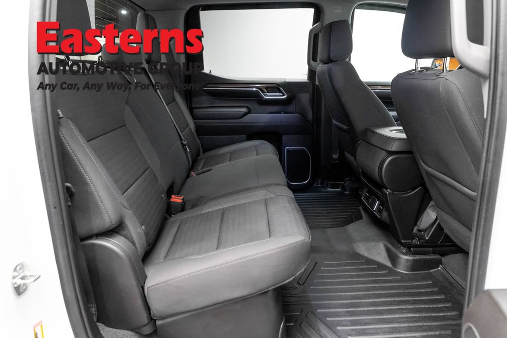 Used 2023 Chevrolet Silverado 1500 LT AWD/4WD image 24