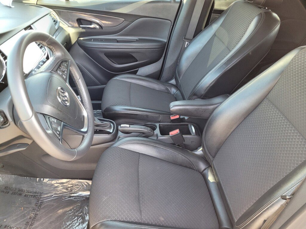 Used 2020 Buick Encore Preferred image 11