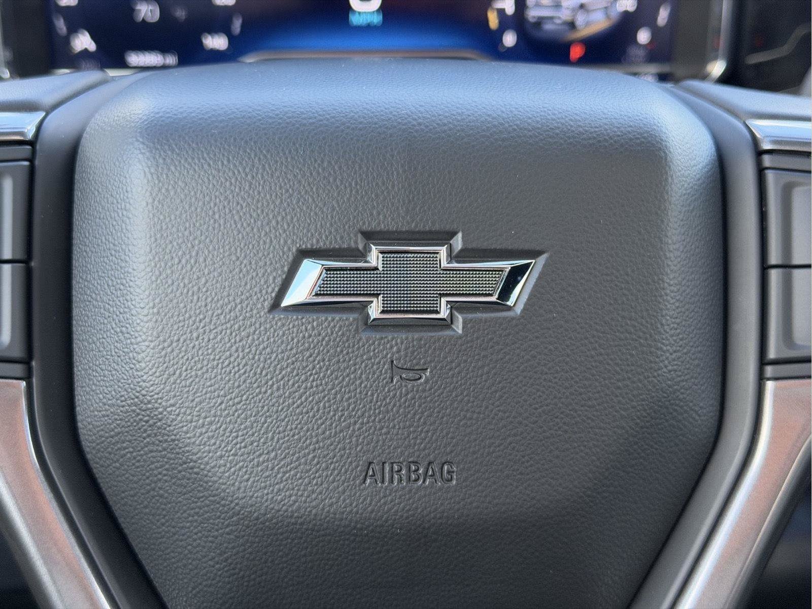 Used 2022 Chevrolet Silverado 1500 ZR2 w/ Technology Package AWD/4WD image 18