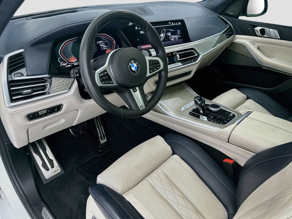 Used 2021 BMW X7 xDrive40i w/ M Sport Package AWD/4WD image 9