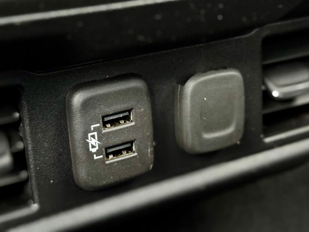 Used 2020 GMC Sierra 1500 SLE w/ SLE Value Package image 26