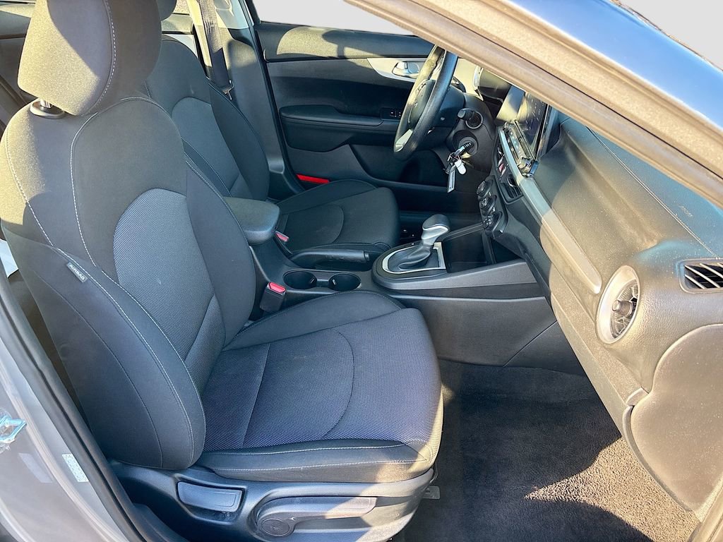 Used 2024 Kia Forte LXS image 25
