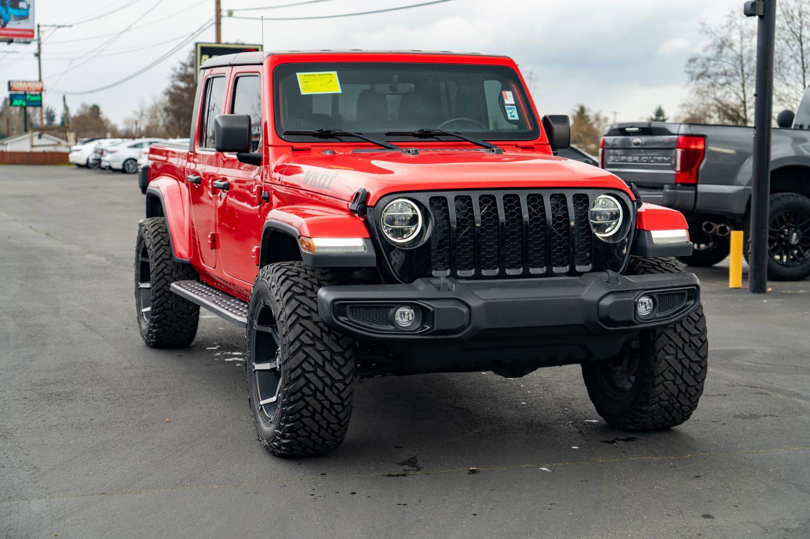 Used 2021 Jeep Gladiator Sport AWD/4WD image 2